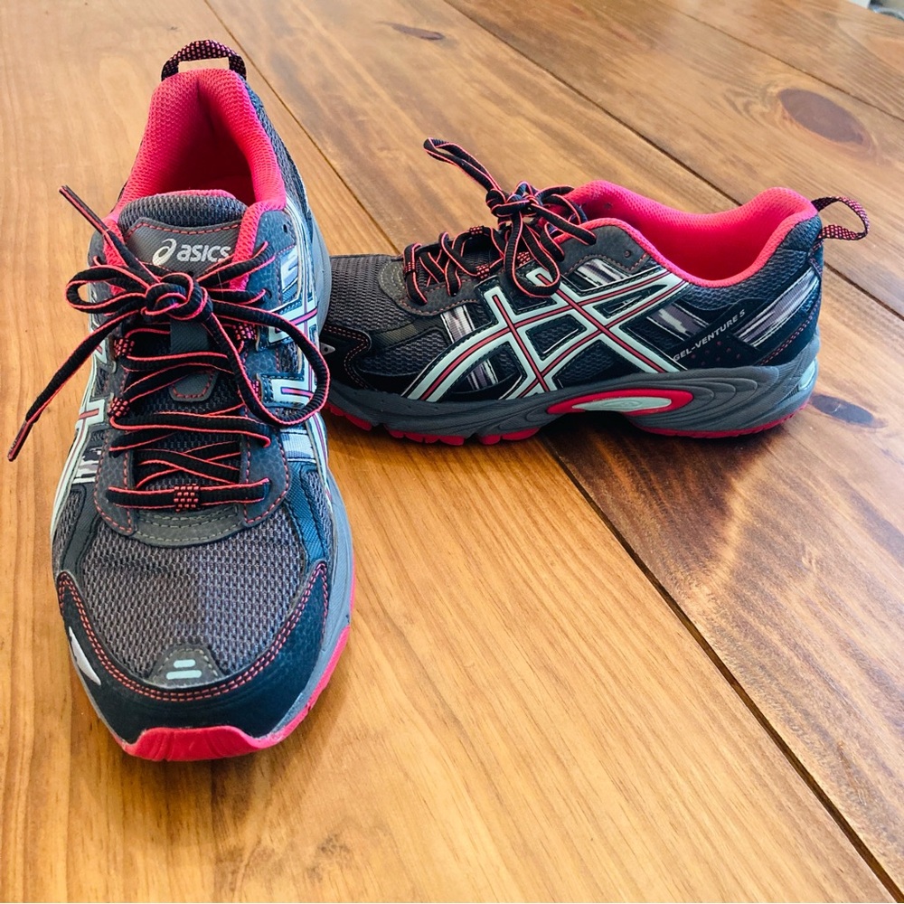 Asics Gel-Venture 5 Athletic Running Shoes EUC